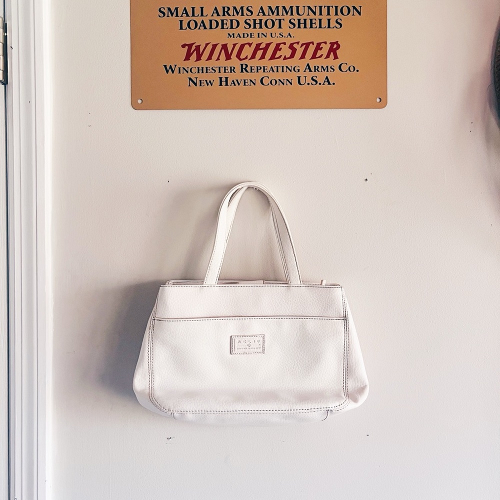 NWOT Classic White Leather Tote Bag - Women's Handbag